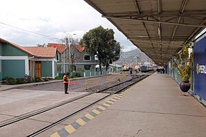 Archivo:Inside Wanchaq station 01