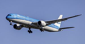 KLM Boeing 787-10 PH-BKK IAD VA1.jpg