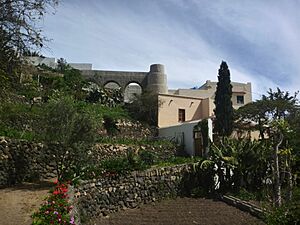 Archivo:Molinos de Chacaica 03