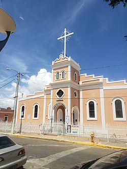 Nuestra Señora de la Monserrate en Salinas, Puerto Rico.jpg