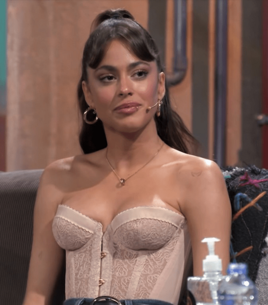 Tini (2021) 01