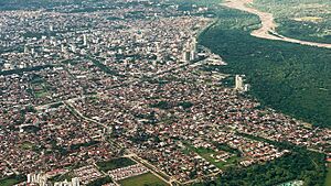 Archivo:Vista Aérea de Santa Cruz de la Sierra, Bolivia (cropped)