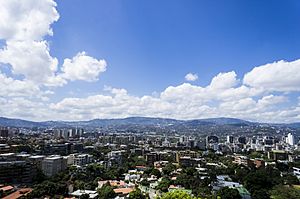 Archivo:A view of Caracas, Venezuela