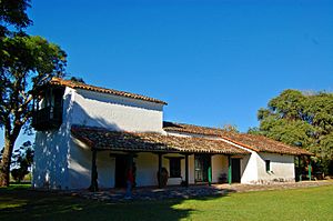 Archivo:Casa Histórica de Yatasto