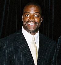 Darrell Green at Dept of Education event, cropped.jpg
