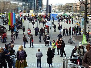 Archivo:Der Boulevard Simon Bolivar füllt sich - panoramio