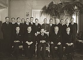 Archivo:Devynioliktasis ministru kabinetas.Nineteenth Ministers cabinet of Lithuania