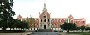 Archivo:Hospital de los Marqueses de Linares (Linares)