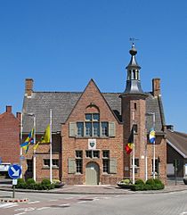 Archivo:Houthulst Gemeentehuis