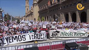 Archivo:Manifestación Salvemos Teruel 6 de mayo 2018