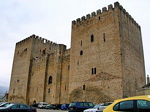 Archivo:Medina de Pomar - Alcazar de los Condestables 2