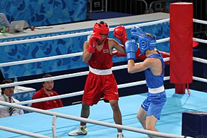 Archivo:Men's Light (60kg) Gold Medal Bout Boxing THA vs UKR 2018 YOG (62)