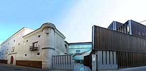 Archivo:Museos Bibat Vitoria-Gasteiz