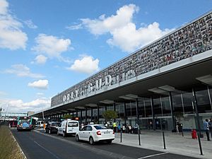 Archivo:Orly South Terminal