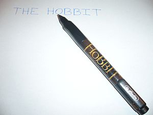 Archivo:The Hobbit An Unexpected Journey pen