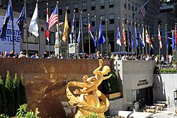 Archivo:USA-NYC-Rockefeller Plaza1
