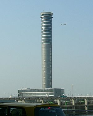 Archivo:VTBS-Tower