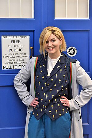 Archivo:13th Doctor Cosplay (49637032091)