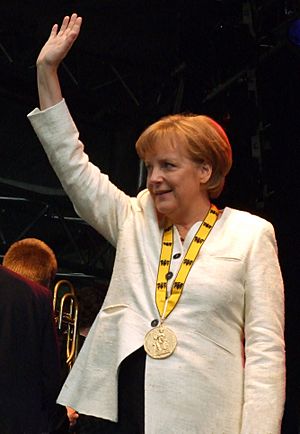 Archivo:Angela Merkel, Karlspreisverleihung 2008 - 1