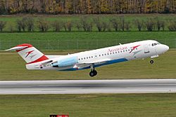 Archivo:Austrian Airlines, OE-LFH, Fokker F70 (22440192844)