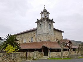 Bakio - Iglesia de Andra Mari 1.JPG