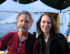 Archivo:Bob Weir & Gillian Welch