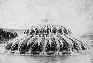 Archivo:Calvert Vaux Plaza Fountain 1873 crop