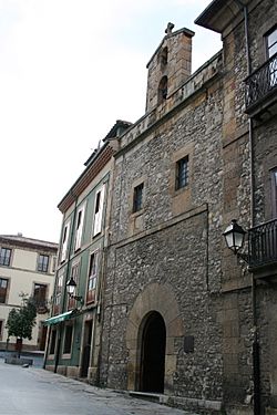 Archivo:Capilla museo jovellanos