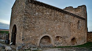 Archivo:Castillo de Zorita, capilla 41