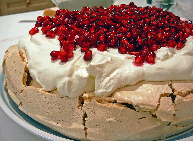 Christmas pavlova