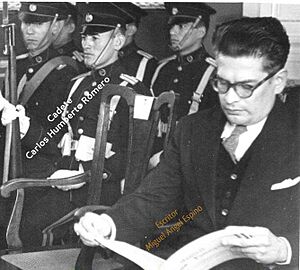Archivo:Escritor Miguel Angel Espino y al entonces Cadete Carlos Humberto Romero - 1947