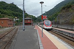 Estación de Puente de los Fierros (Asturias, España).jpg
