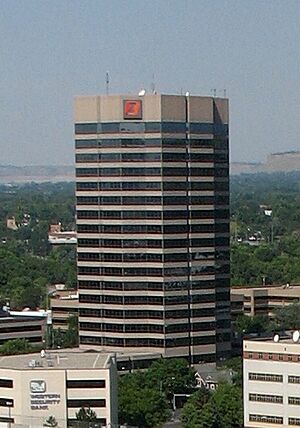 Archivo:First Interstate Center, Billings, MT cropped