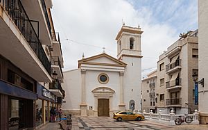 Archivo:Iglesia de San Jaime y Santa Ana, Benidorm, España, 2014-07-02, DD 31