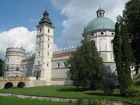 Archivo:Krasiczyn castle 3