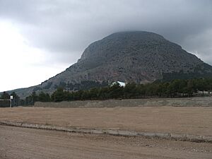 Archivo:LaMontañaDeLaMuerte