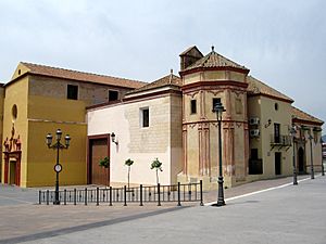 Archivo:Málaga Santo Domingo 01