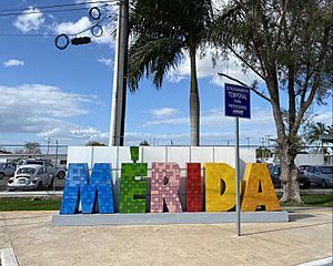 Archivo:Mérida International Airport (Aeropuerto Internacional de Mérida Manuel Crescencio Rejón) Feb 2021 - 02