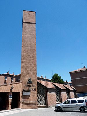 Archivo:Parroquia de San Leopoldo