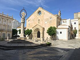 Plaza Nuestra Señora de la Asunción 23.jpg