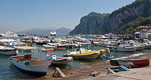 Archivo:Porto di Marina Grande - Isola di Capri