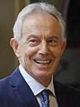 Presidente Bernardo Arévalo se reúne con Tony Blair, ex primer ministro del Reino Unido - 54169169198 (cropped)