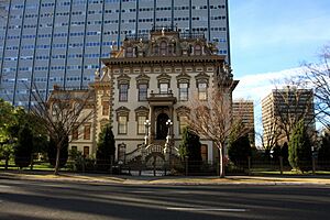 Archivo:Stanford Mansion - Sacramento, California (6007570640)