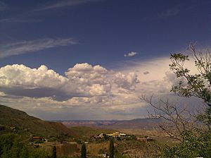 Archivo:View from Historic Jerome Arizona