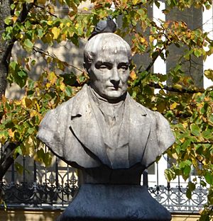 Archivo:Auguste Comte monument in Paris
