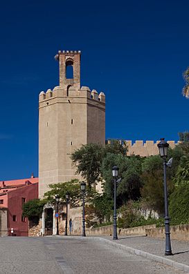 Badajoz, Torre Espantaperros 01-1.jpg