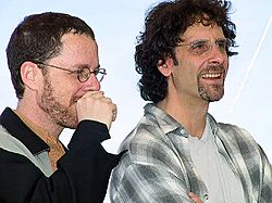 Archivo:COEN Brothers (cannesPH)