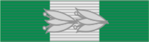 Archivo:ESP Cruz Orden Merito Guardia Civil (Plata) pasador