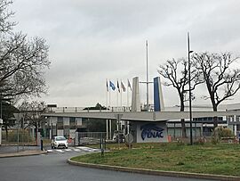 Entrée de l’ENAC Toulouse.jpg