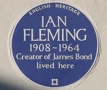 Archivo:Ian Fleming - 22 Ebury Street Blue Plaque